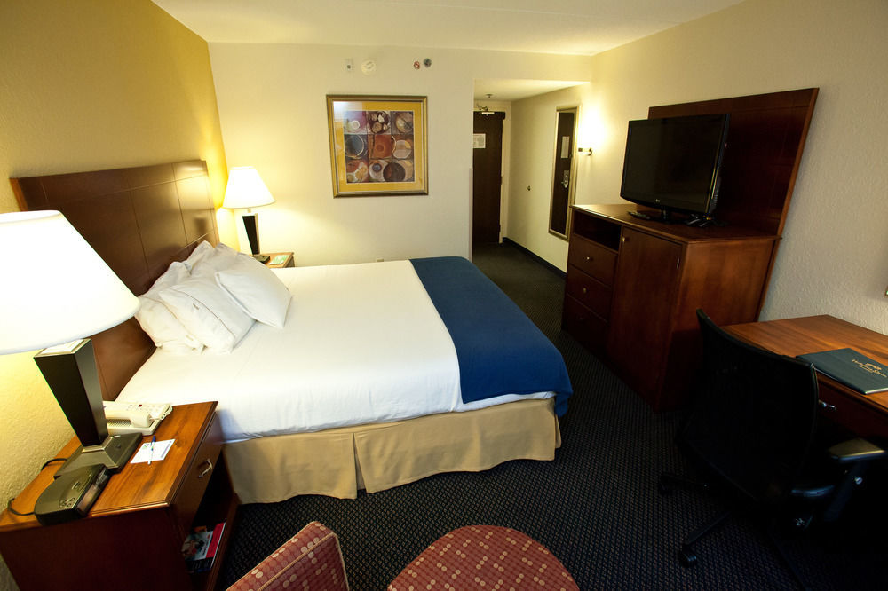 Holiday Inn Express Richmond I-64 Short Pump Area By Ihg Innsbrook Exterior foto